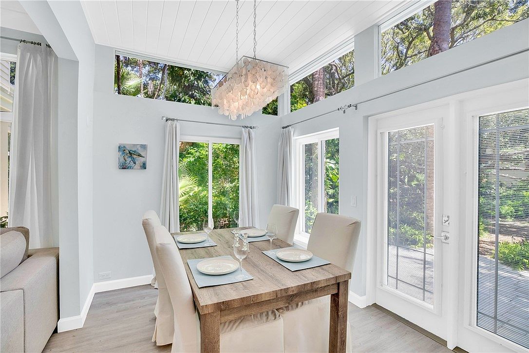 1255 Winding Oaks Cir E APT 604 Vero Beach, FL 32963 - Thumbnail 4