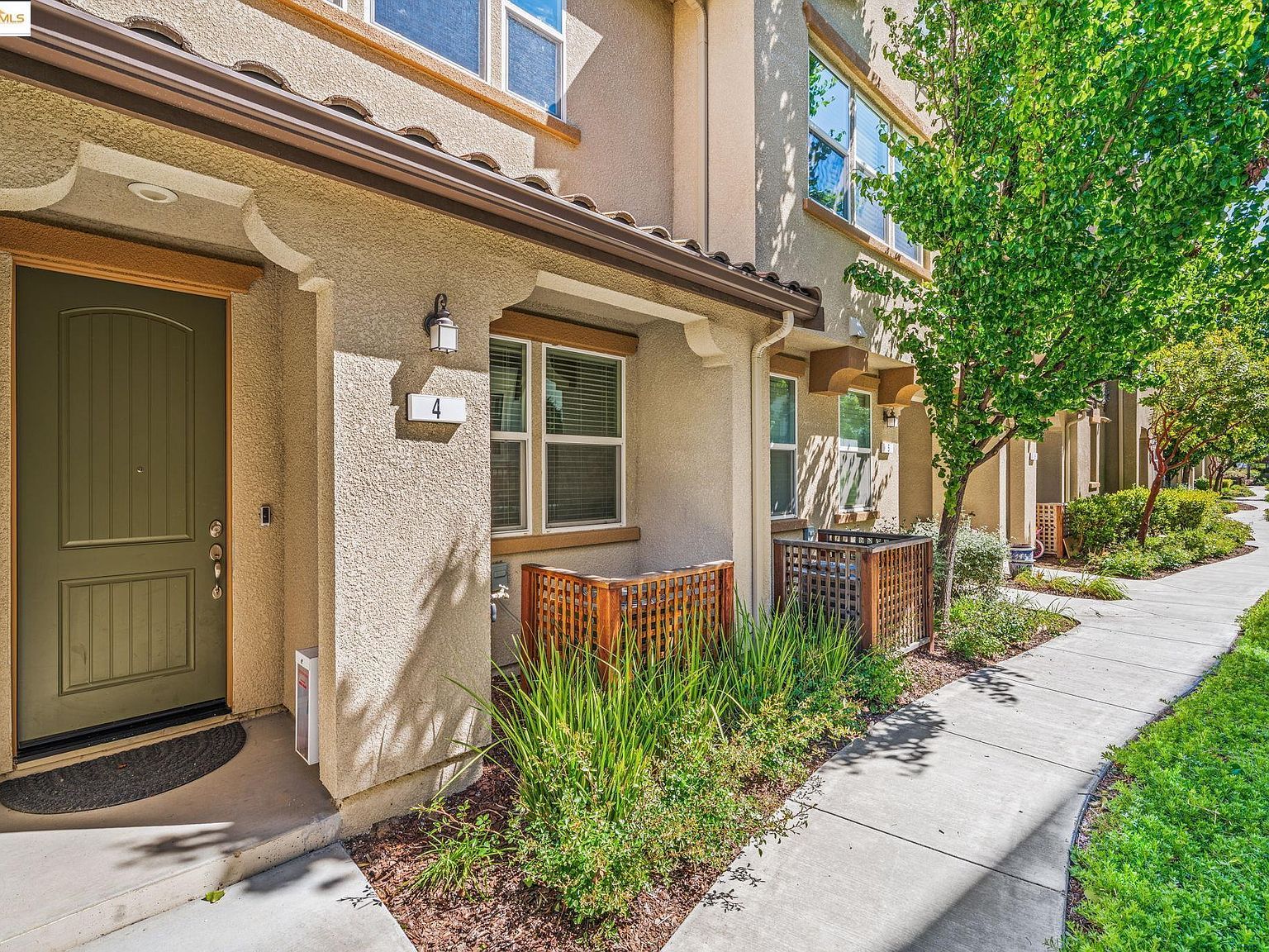 1280 Gusty Loop UNIT 4 Livermore, CA 94550 - Thumbnail 4