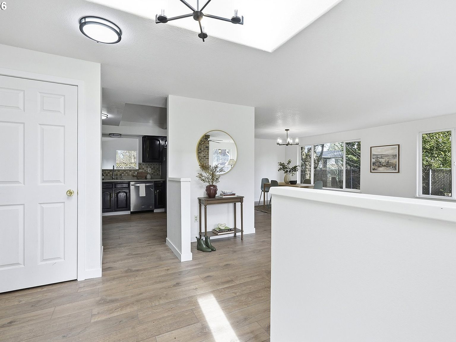 15893 NE Holladay St Portland, OR 97230 - Thumbnail 4