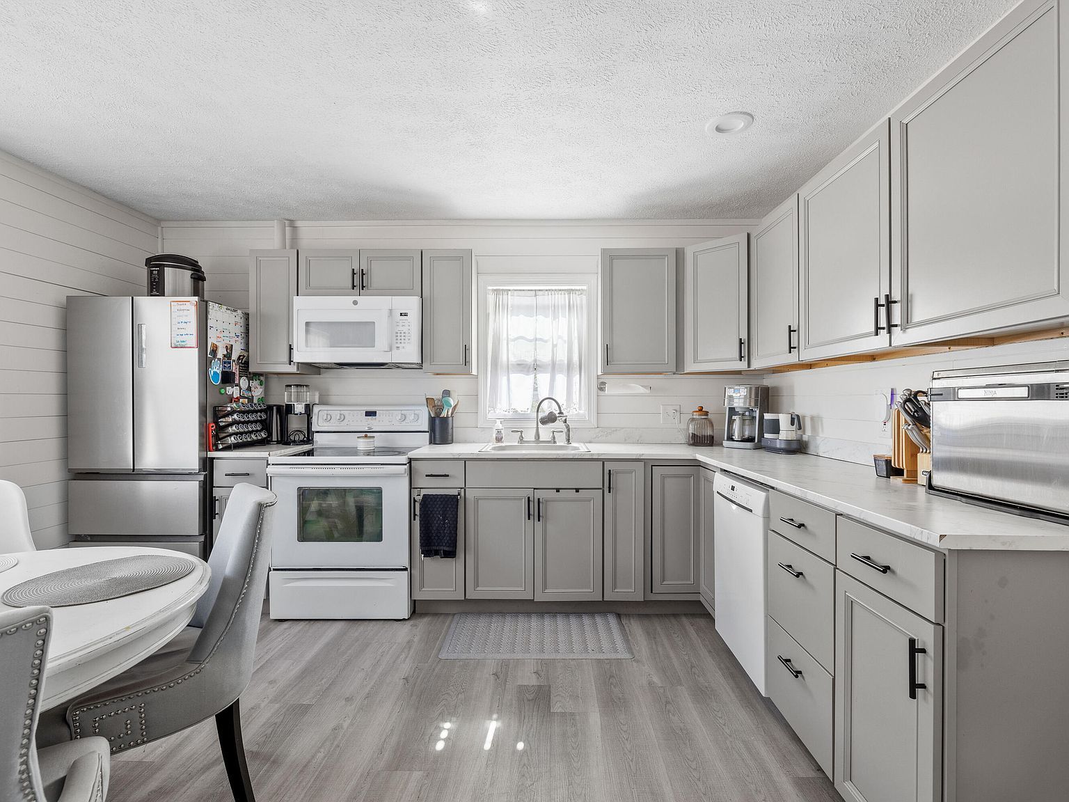 3 Nichols Ln Kennebunk, ME 04043 - Thumbnail 4