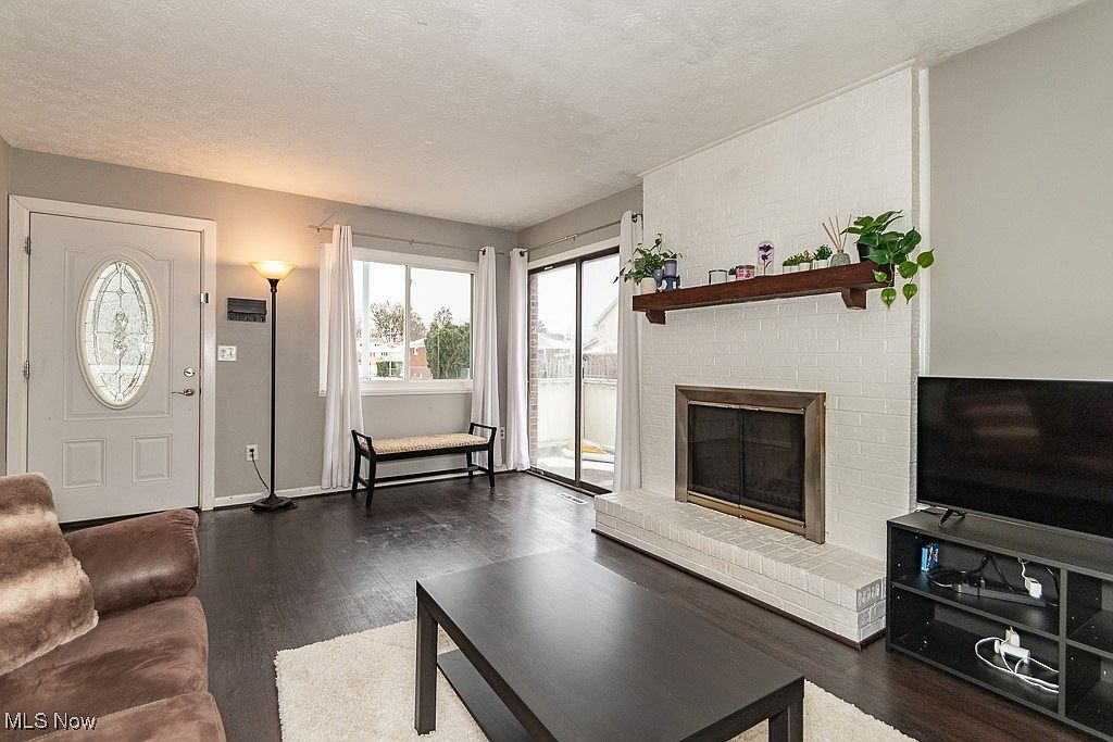 5510 Wildwood Ct APT D Willoughby, OH 44094 - Thumbnail 4