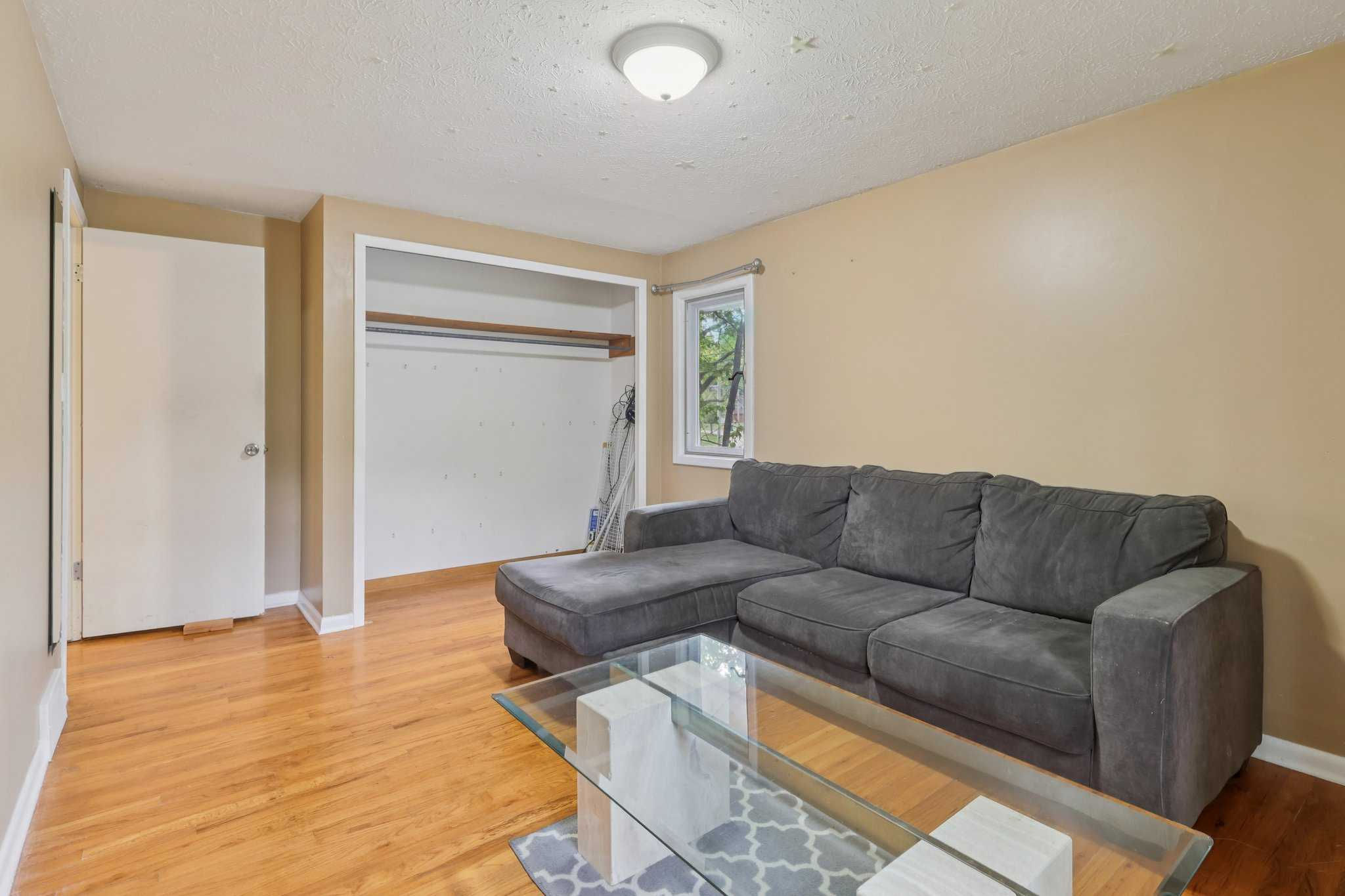 321 Royal Oak Blvd, Richmond Heights, OH, USA, 44143 - Thumbnail 4