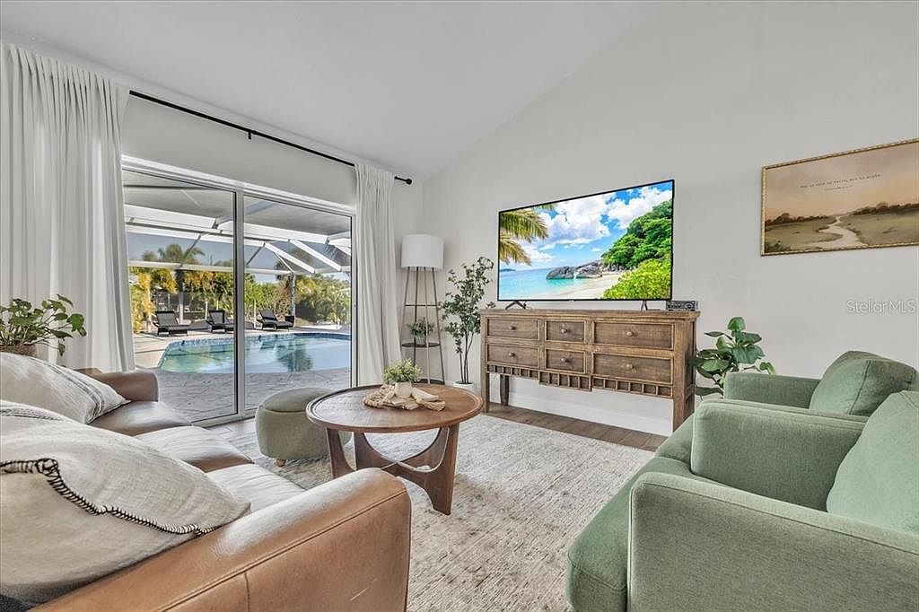 6723 Avenue C Sarasota, FL 34231 - Thumbnail 4