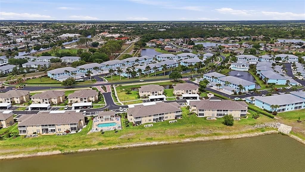 5800 Sabal Trace Dr APT 801 North Port, FL 34287 - Thumbnail 4