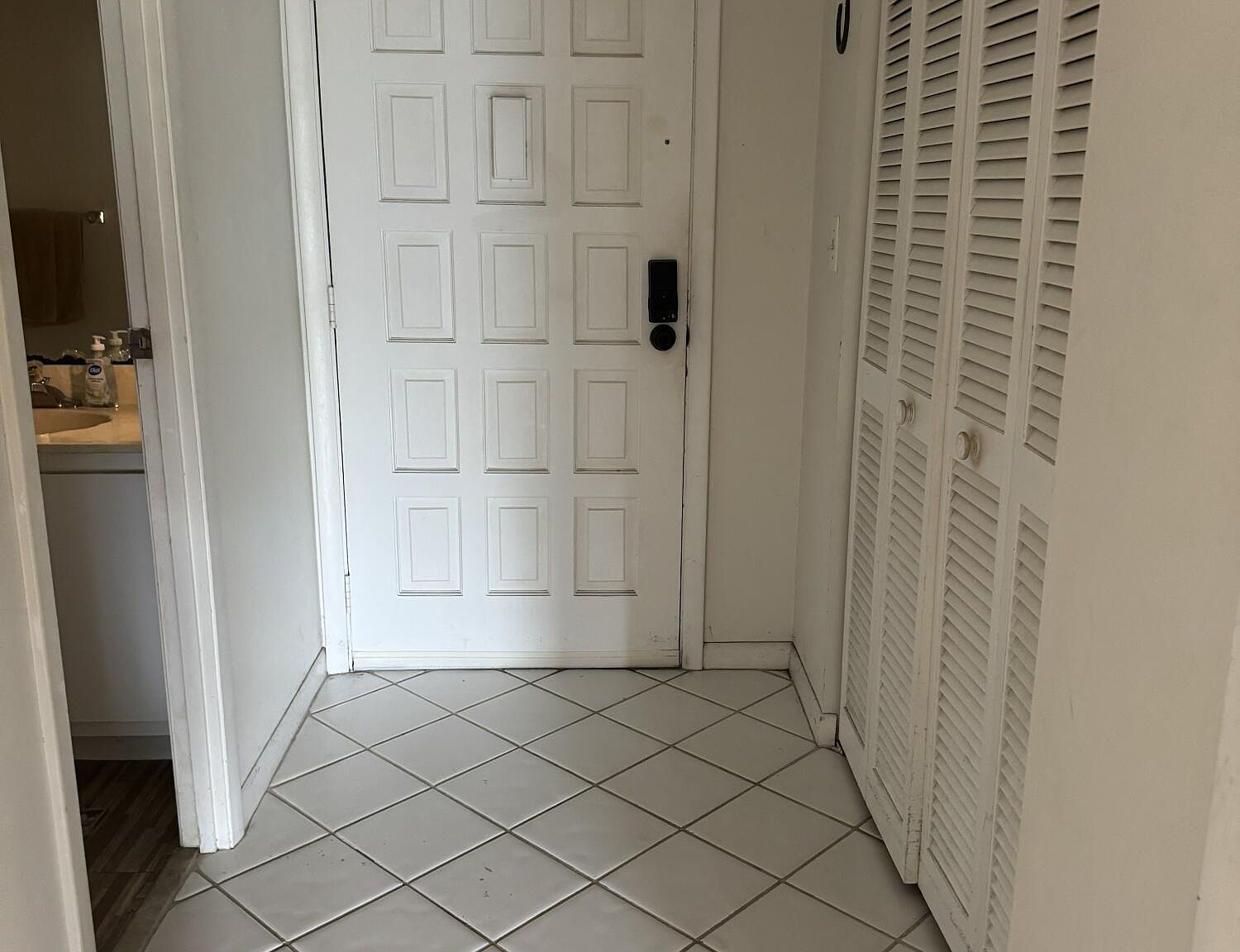 5961 N Falls Circle Dr APT 306 Lauderhill, FL 33319 - Thumbnail 4