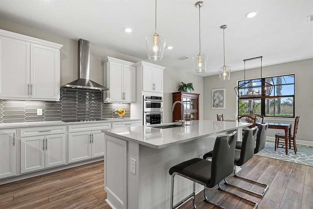 5925 Bluestar Ct Lakewood Ranch, FL 34211 - Thumbnail 4