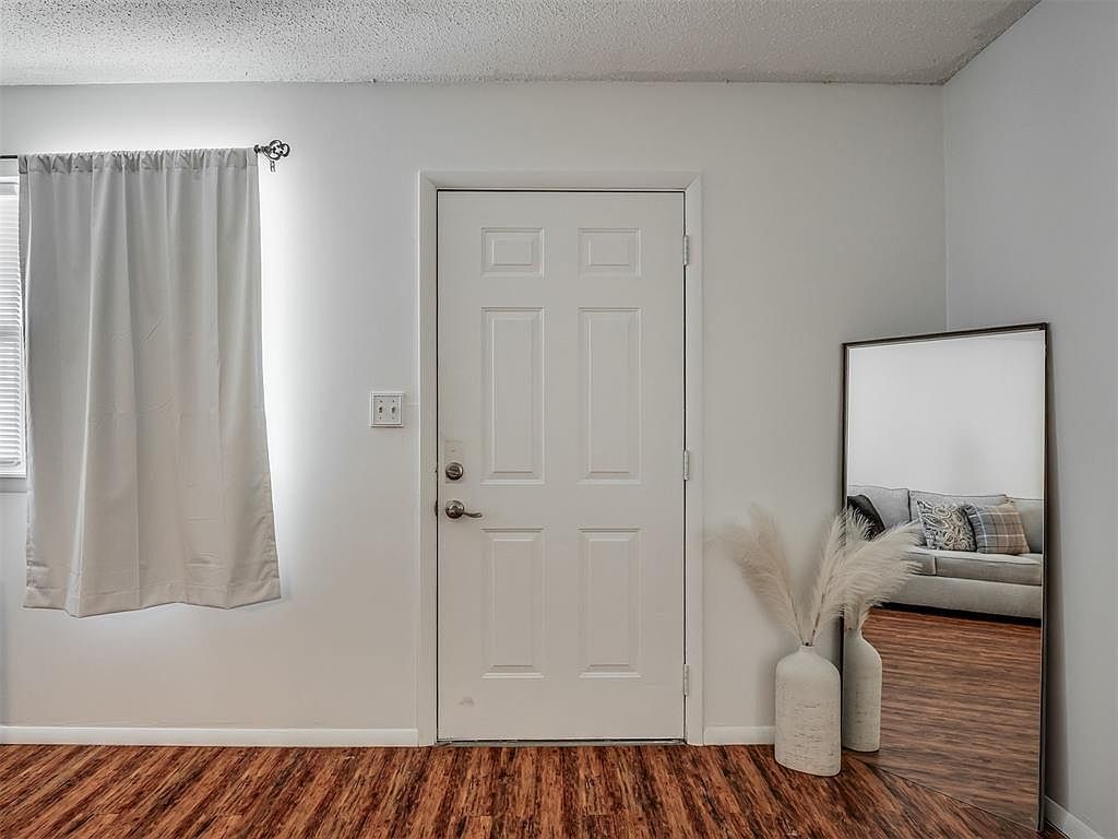 1001 N Norman Ave Moore, OK 73160 - Thumbnail 4