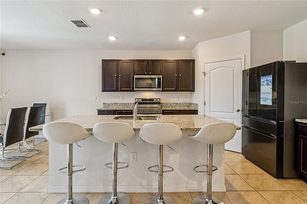 2933 Ivy Lake Ct Lakeland, FL 33811 - Thumbnail 4