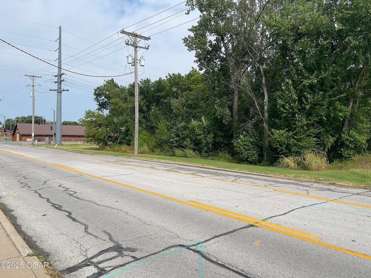 W 26th St Joplin, MO 64804 - Thumbnail 4