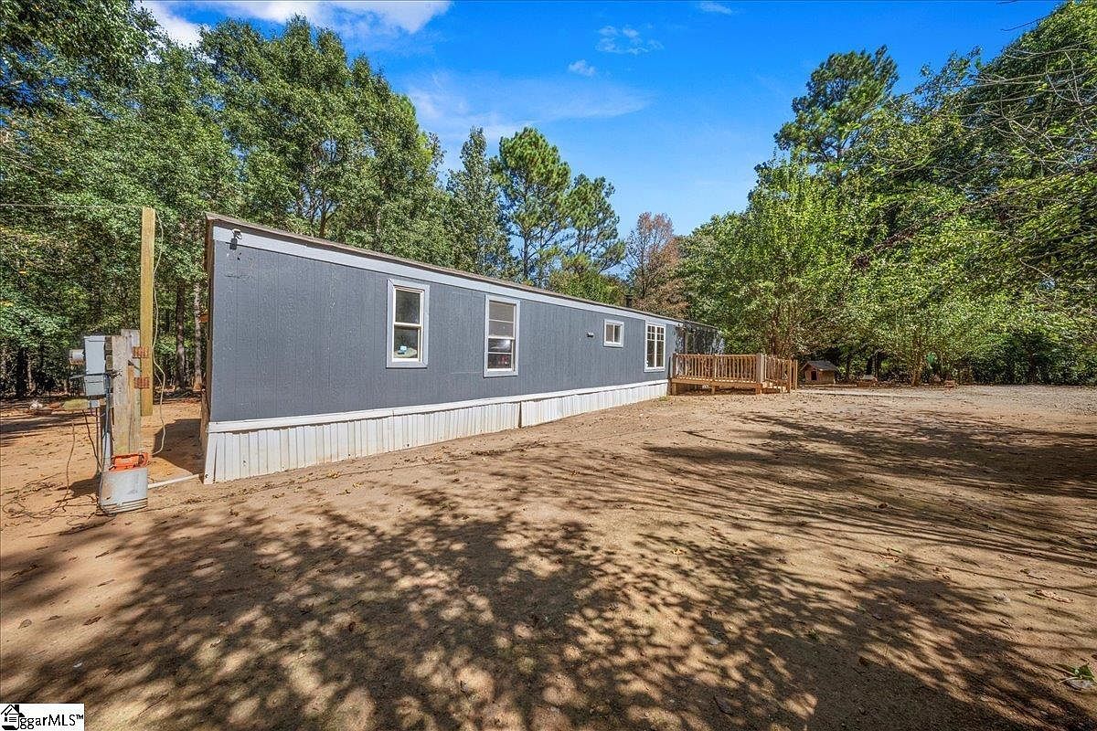 1660 Kilgore Bridge Rd Woodruff, SC 29388 - Thumbnail 4