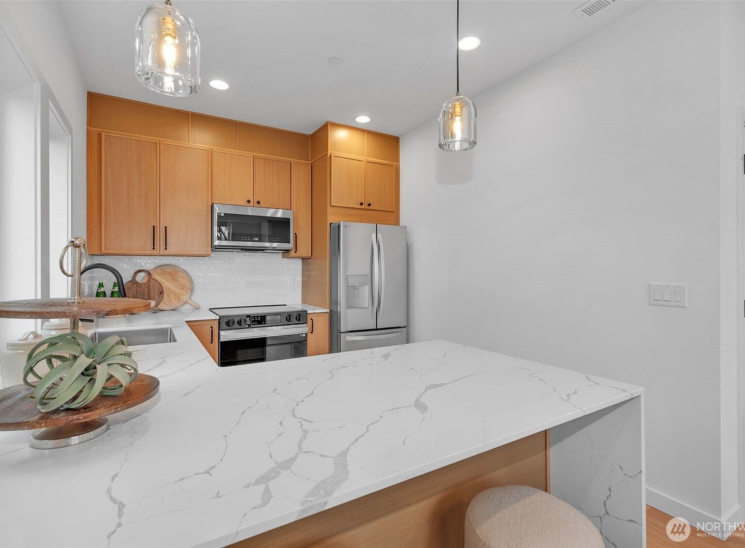 429 19th Ave E Seattle, WA 98112 - Thumbnail 4