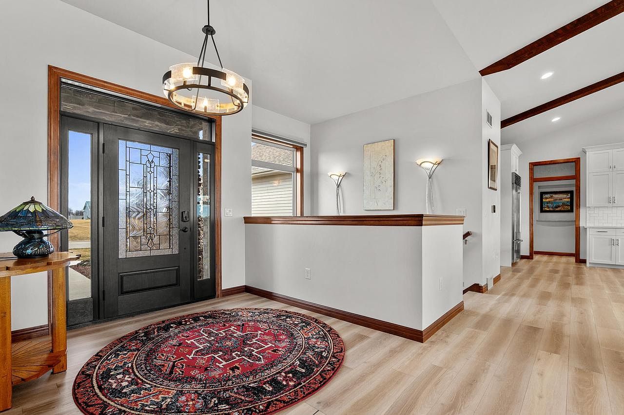 2345 Silveridge Dr Manitowoc, WI 54220 - Thumbnail 4