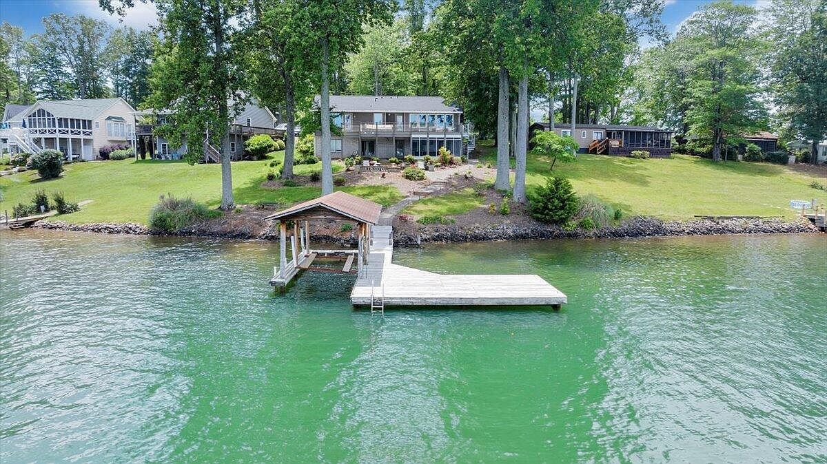 292 Cove Rd Penhook, VA 24137 - Thumbnail 4