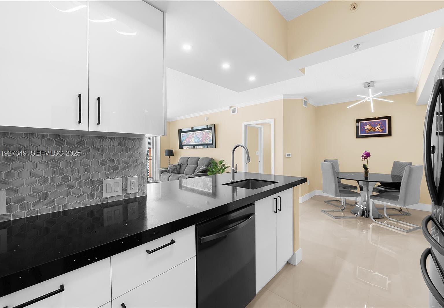 2000 N Bayshore Dr APT 1503 Miami, FL 33137 - Thumbnail 4