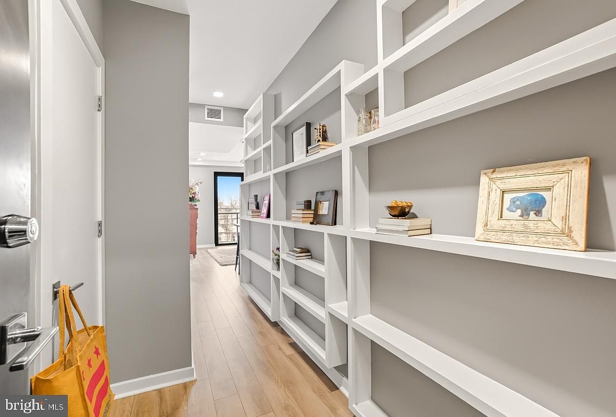 911 2nd St NE UNIT 501 Washington, DC 20002 - Thumbnail 4