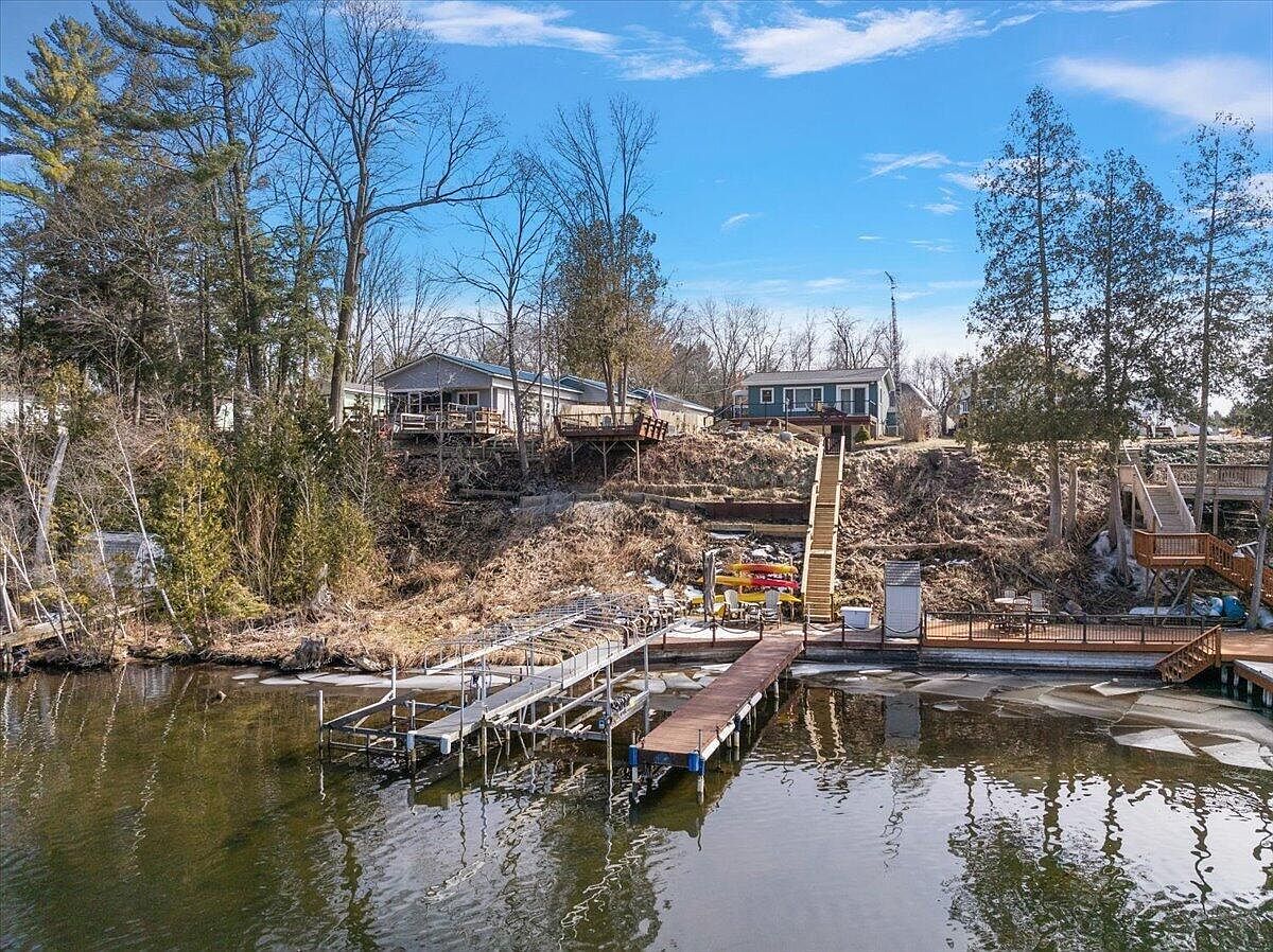 6185 E Dave St Newaygo, MI 49337 - Thumbnail 4