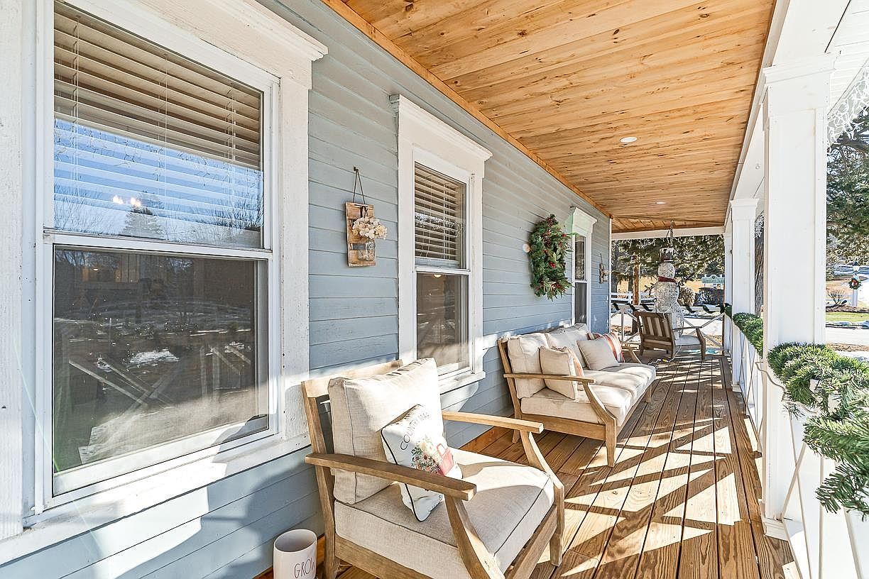 294 Corning Rd Manchester, NH 03109 - Thumbnail 4