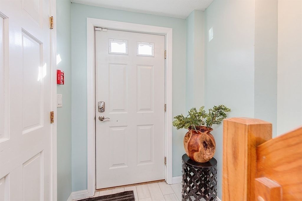 51 Tobey Rd Unit 46 Dracut, MA 01826 - Thumbnail 4