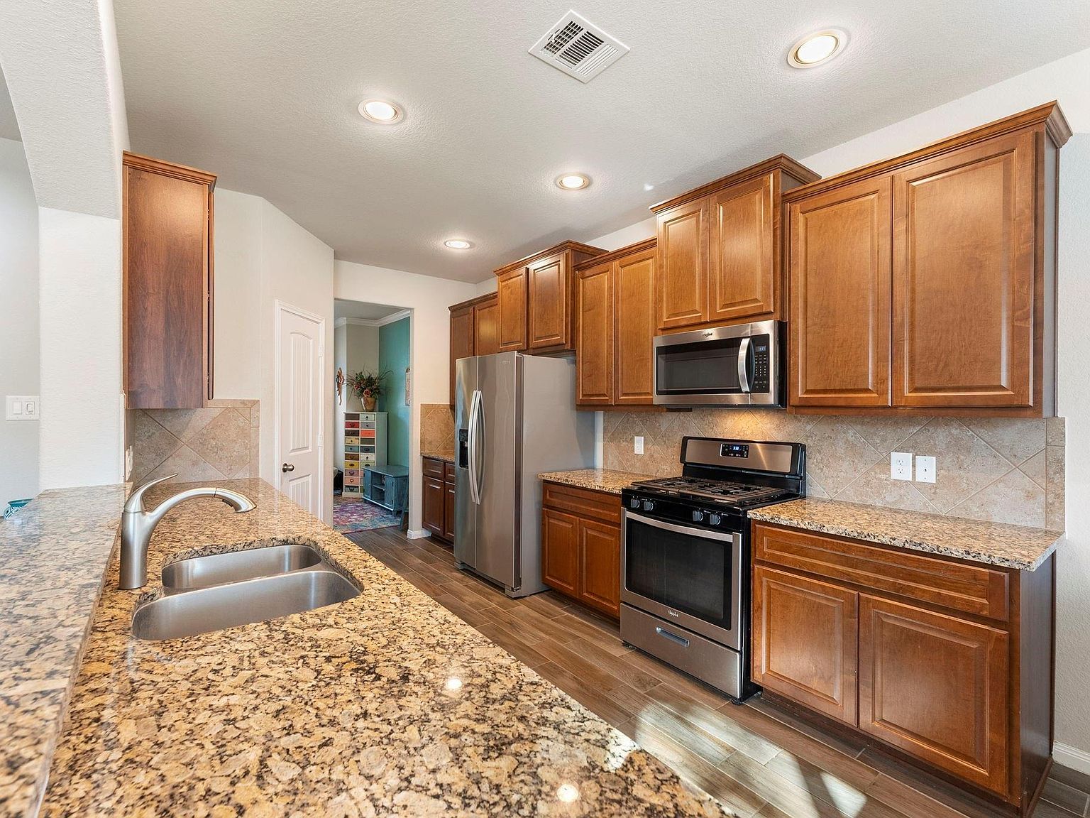 3814 Meads Mdw Montgomery, TX 77356 - Thumbnail 4