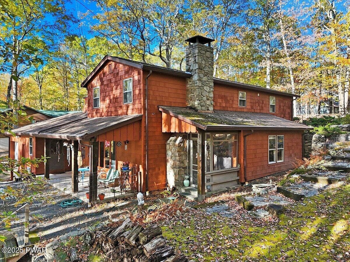 75 E Shore Dr Hawley, PA 18428 - Thumbnail 4