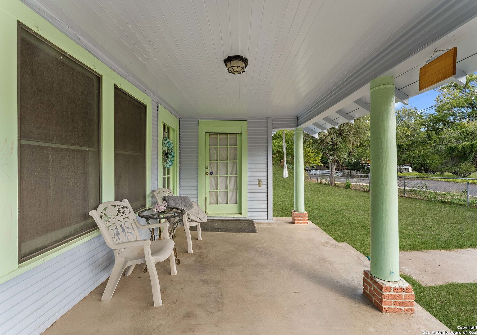 1427 E Pyron Ave San Antonio, TX 78214 - Thumbnail 4