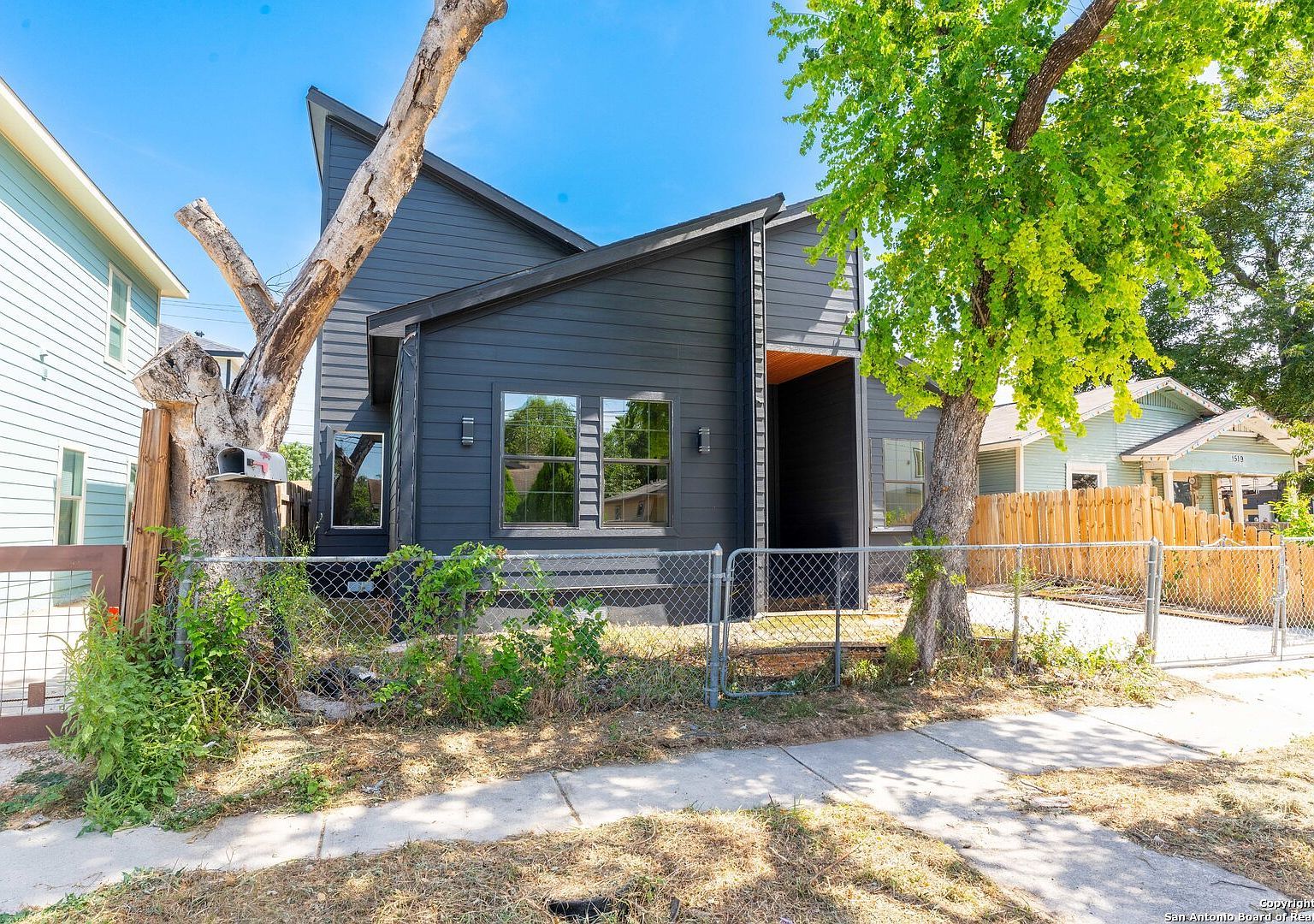 1515 Lamar St San Antonio, TX 78202 - Thumbnail 4