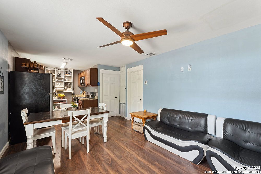 235 Overlook Rd San Antonio, TX 78233 - Thumbnail 4