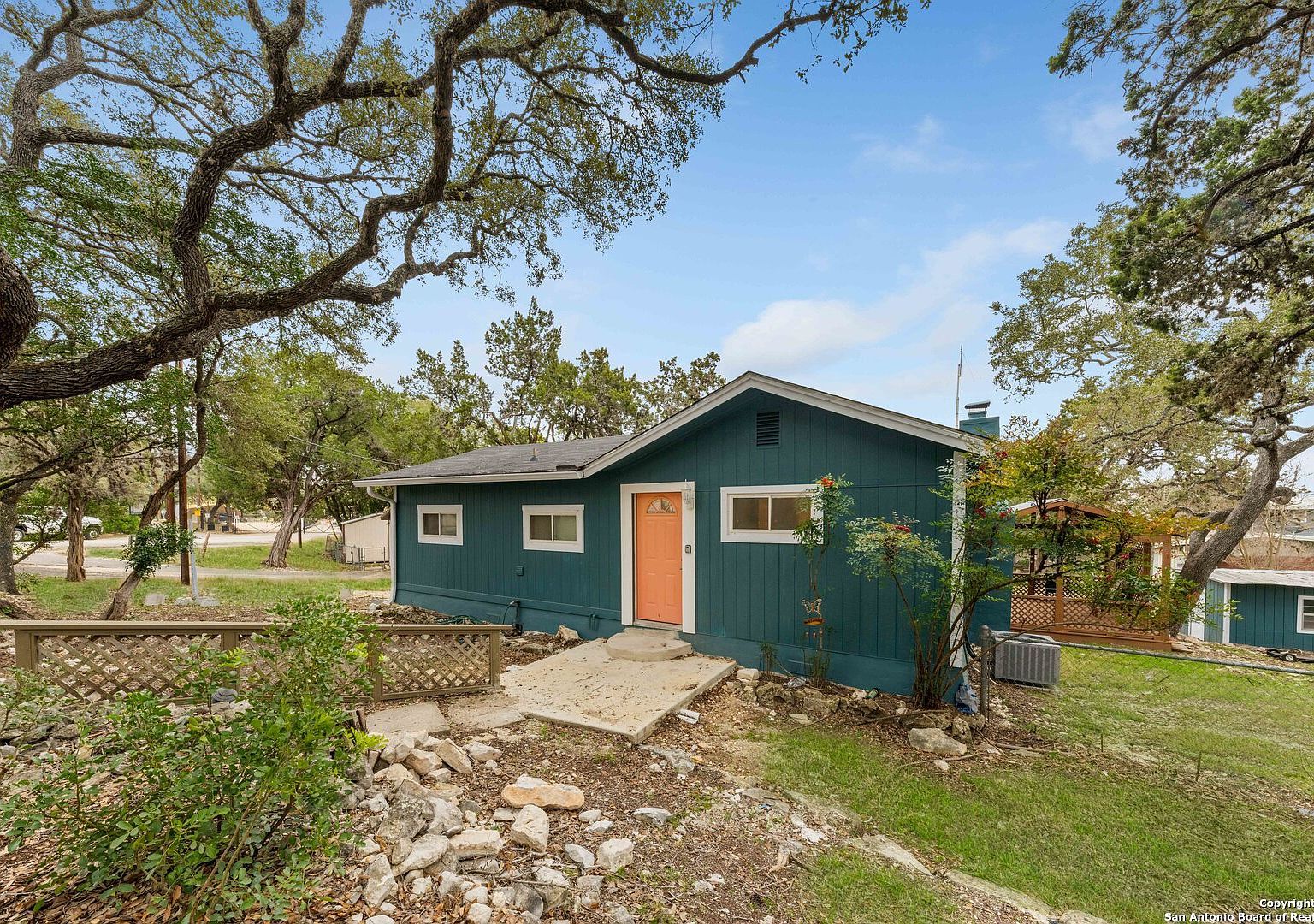 143 Park Dr Lakehills, TX 78063 - Thumbnail 4