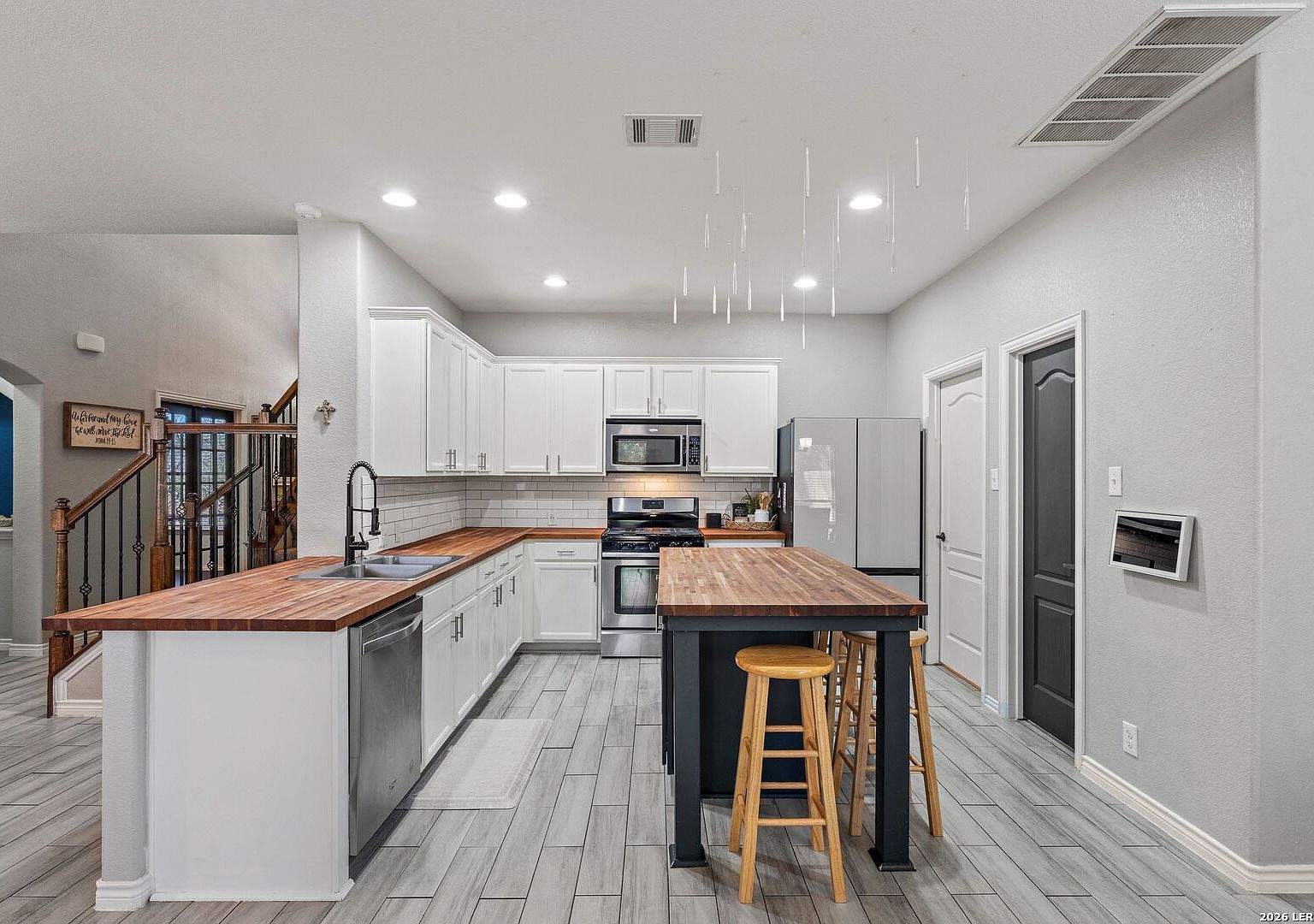 1450 Sparrow Song San Antonio, TX 78260 - Thumbnail 4