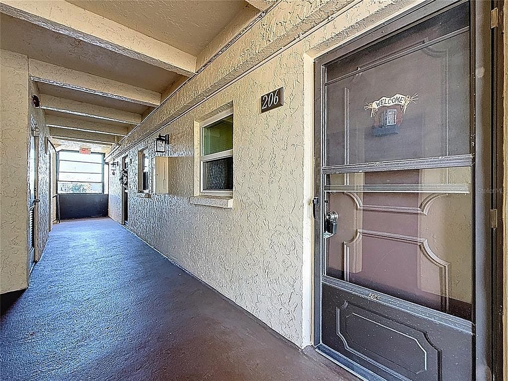 11485 Oakhurst Rd #206 Largo, FL 33774 - Thumbnail 4