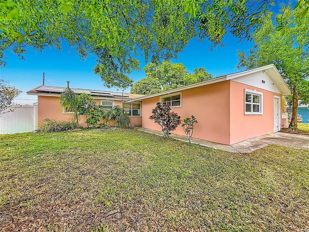 8820 58th Ln N Pinellas Park, FL 33782 - Thumbnail 4