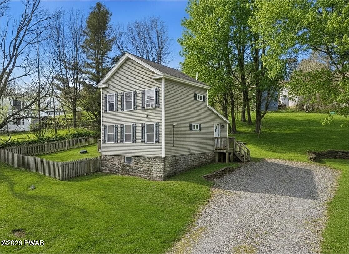 220 Terrace St Honesdale, PA 18431 - Thumbnail 4