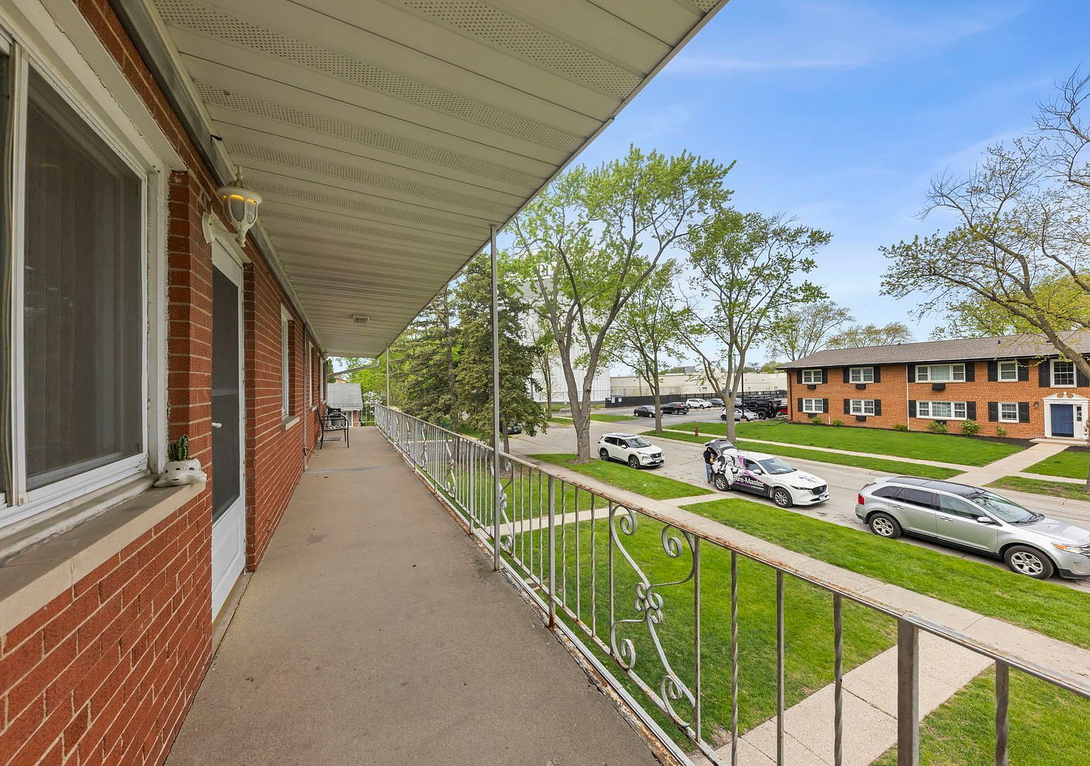 641 Dulles Rd APT B Des Plaines, IL 60016 - Thumbnail 4
