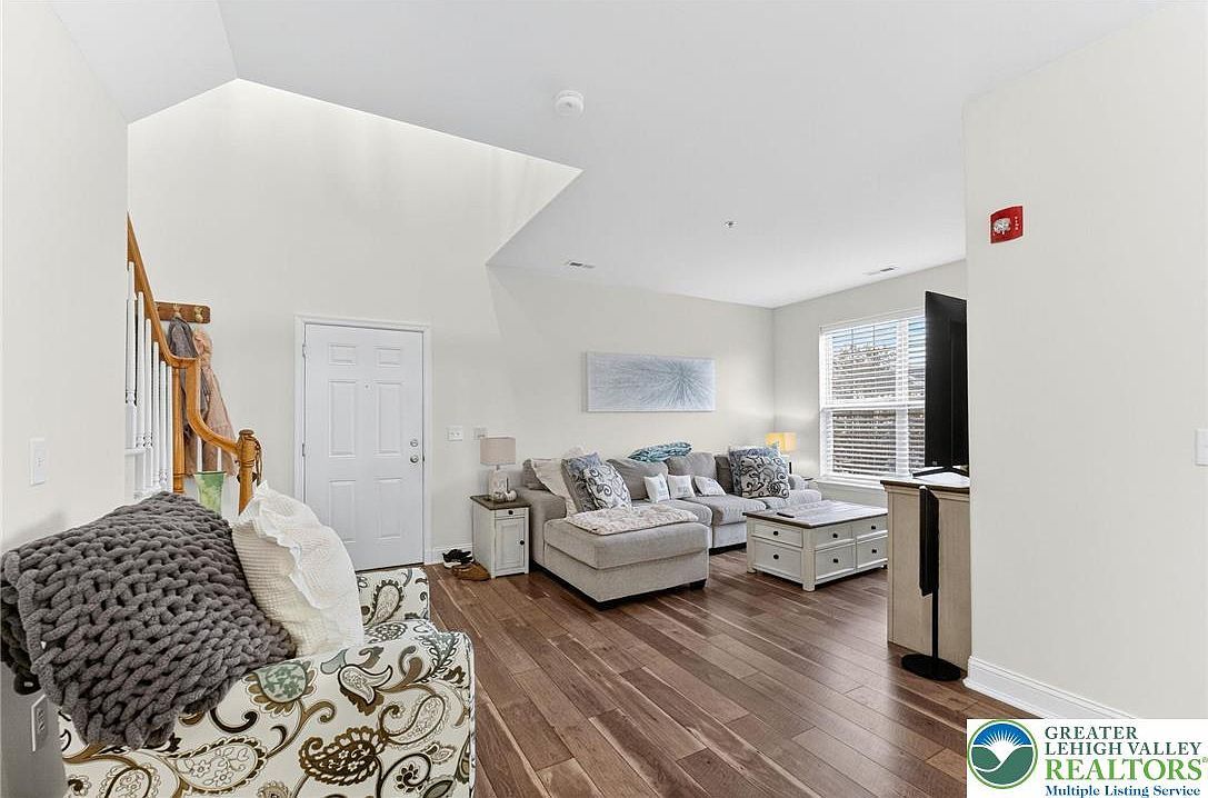 344 Shannon Ct Phillipsburg, NJ 08865 - Thumbnail 4