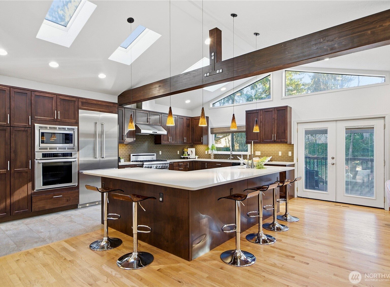 8713 NE 144th St Kirkland, WA 98034 - Thumbnail 4