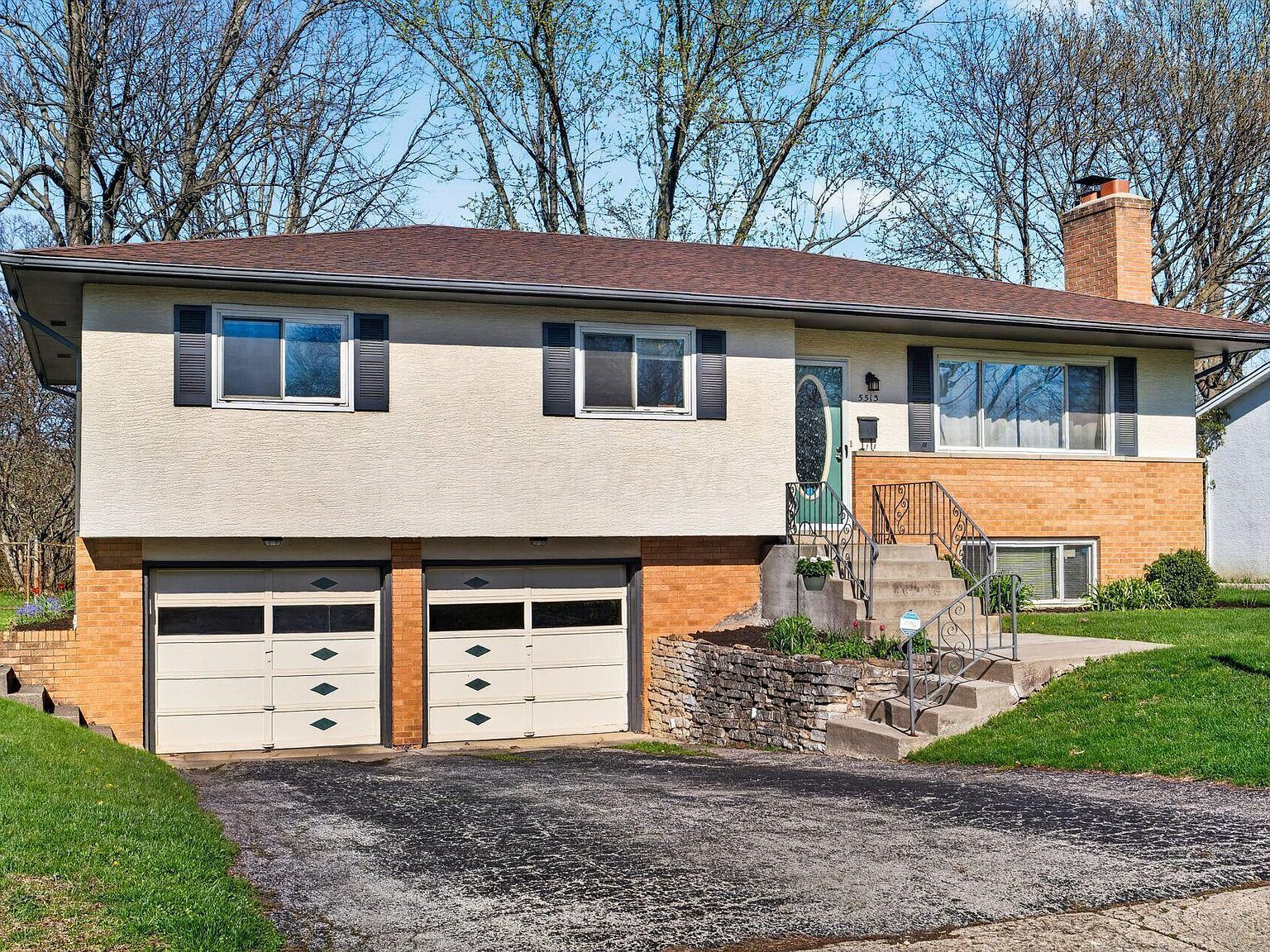 5513 Redwood Rd Columbus, OH 43229 - Thumbnail 4
