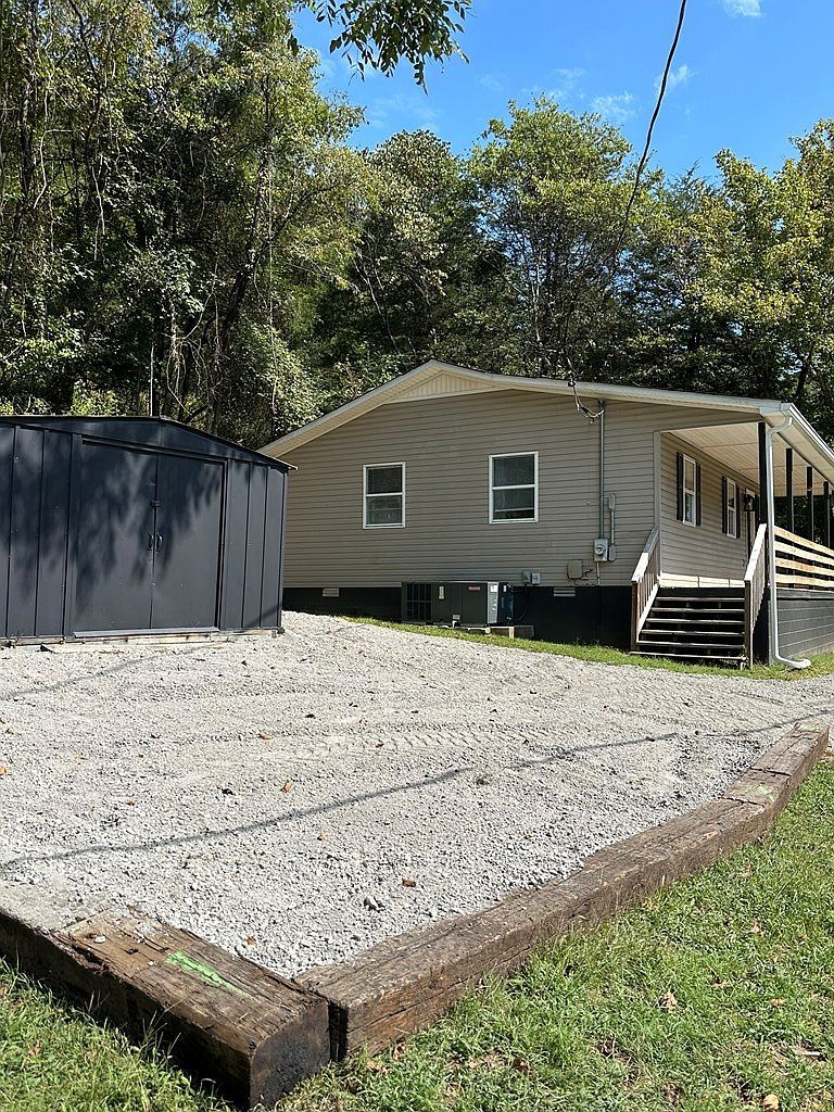 322 W Gipson Ave Gainesboro, TN 38562 - Thumbnail 4