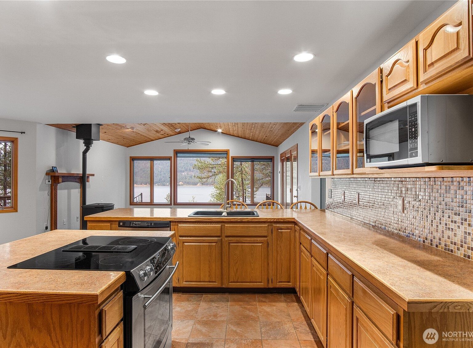 2378 Eagle River Way Kettle Falls, WA 99141 - Thumbnail 4