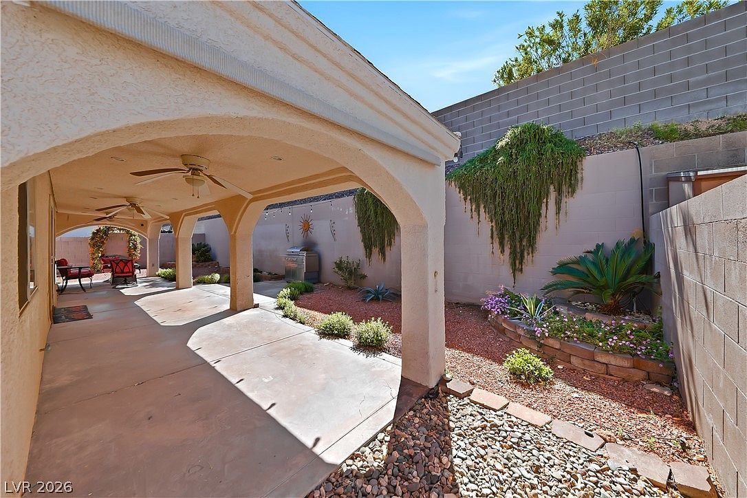 435 Nancy Dr Henderson, NV 89015 - Thumbnail 4