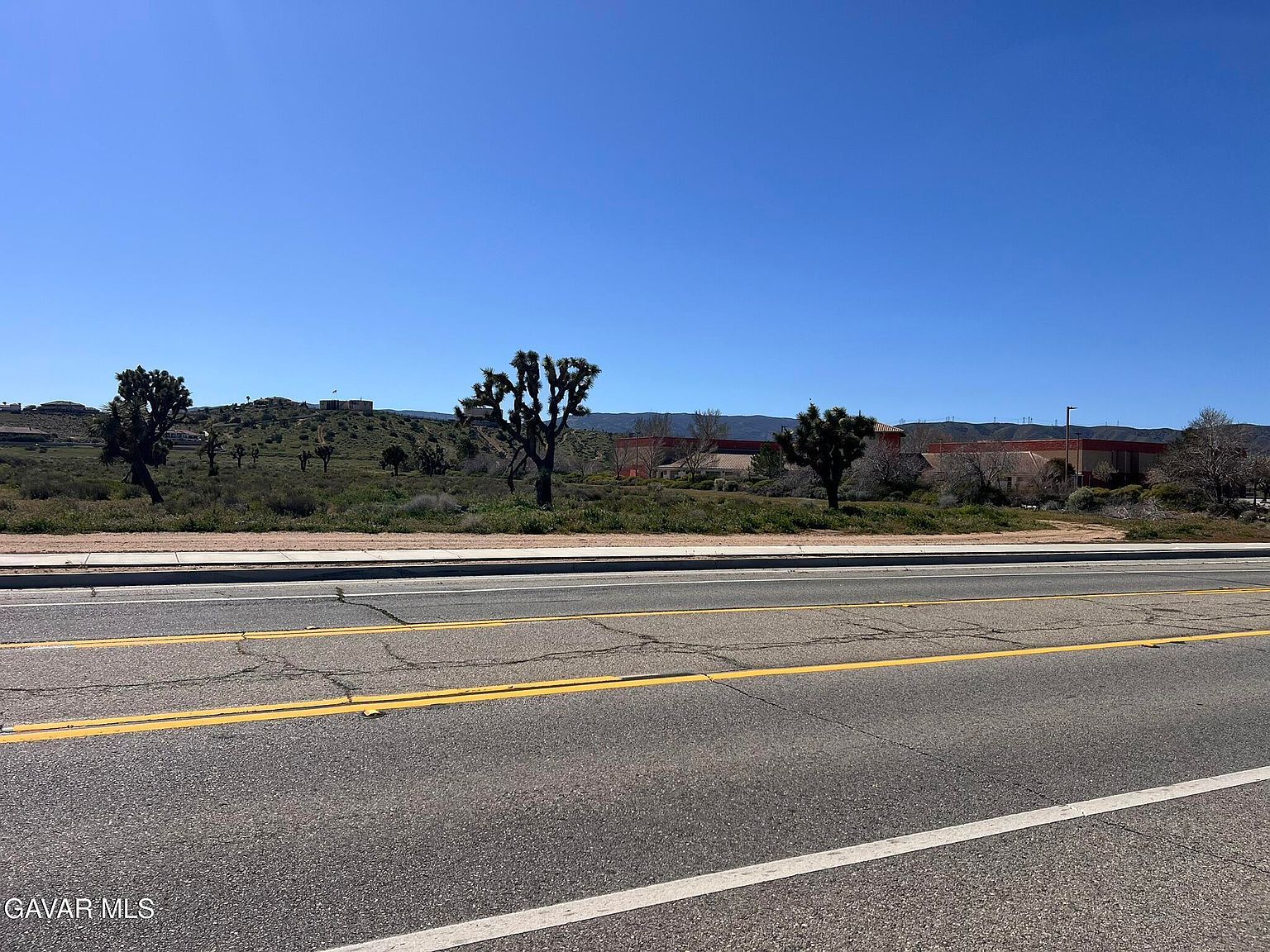 W Avenue L8 Lancaster, CA 93534 - Thumbnail 4