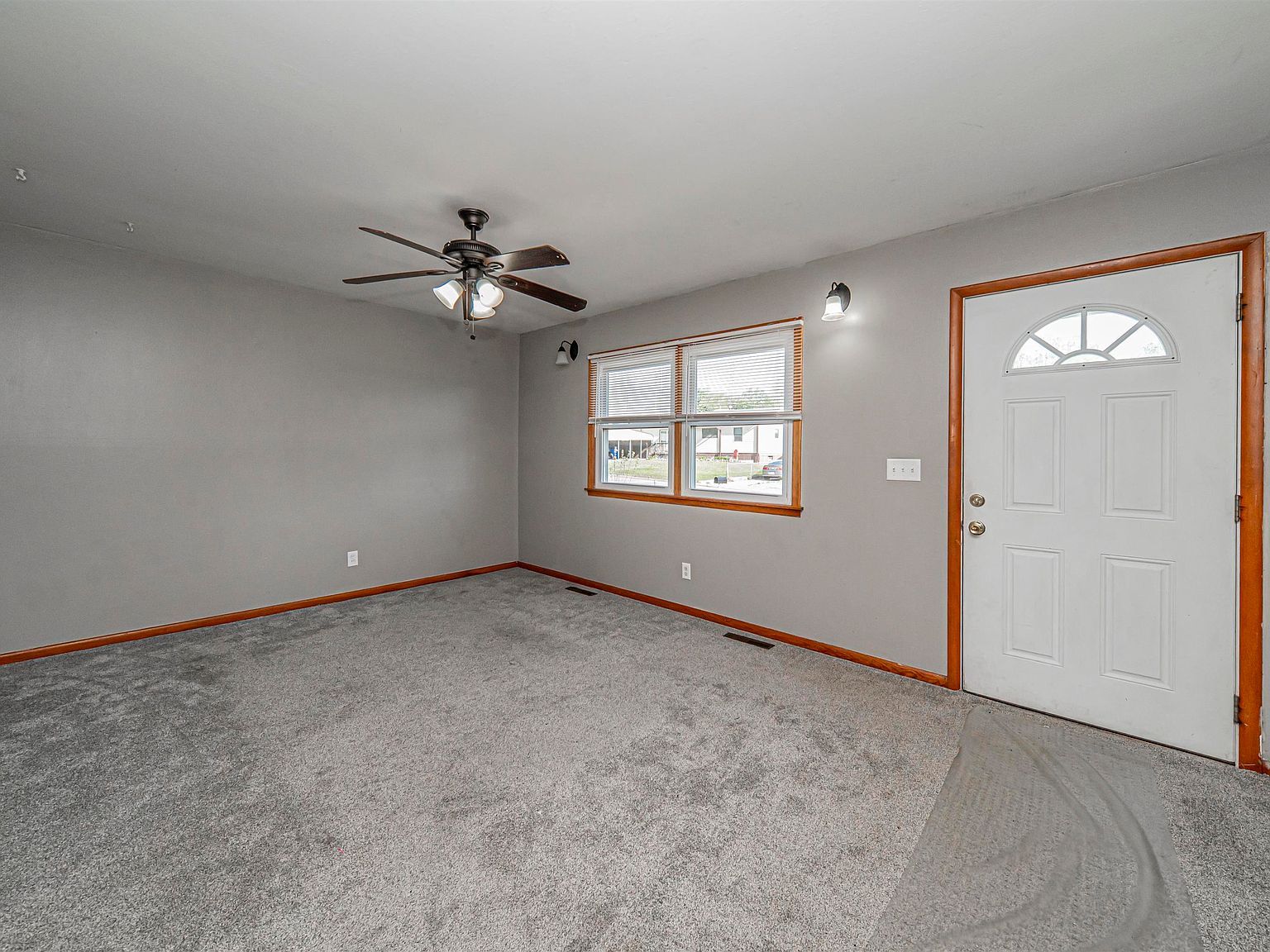 1421 W 14th St Junction City, KS 66441 - Thumbnail 4