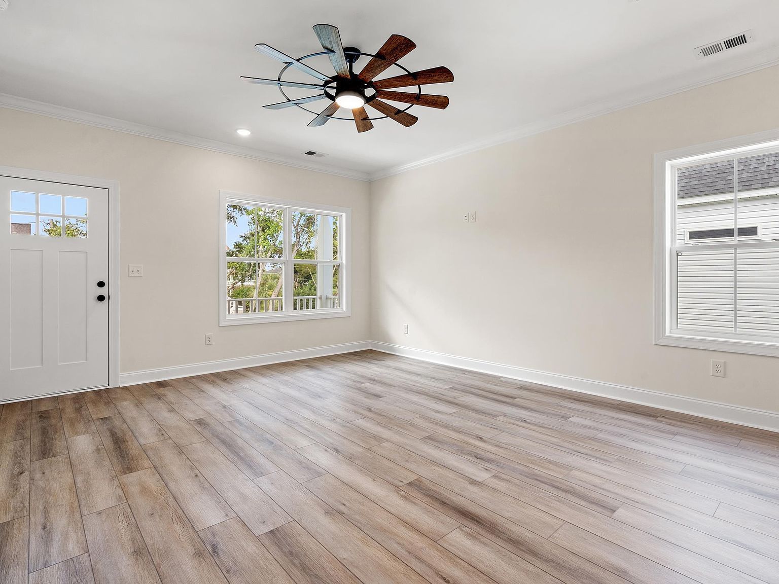 1716 26th Ave N North Myrtle Beach, SC 29582 - Thumbnail 4