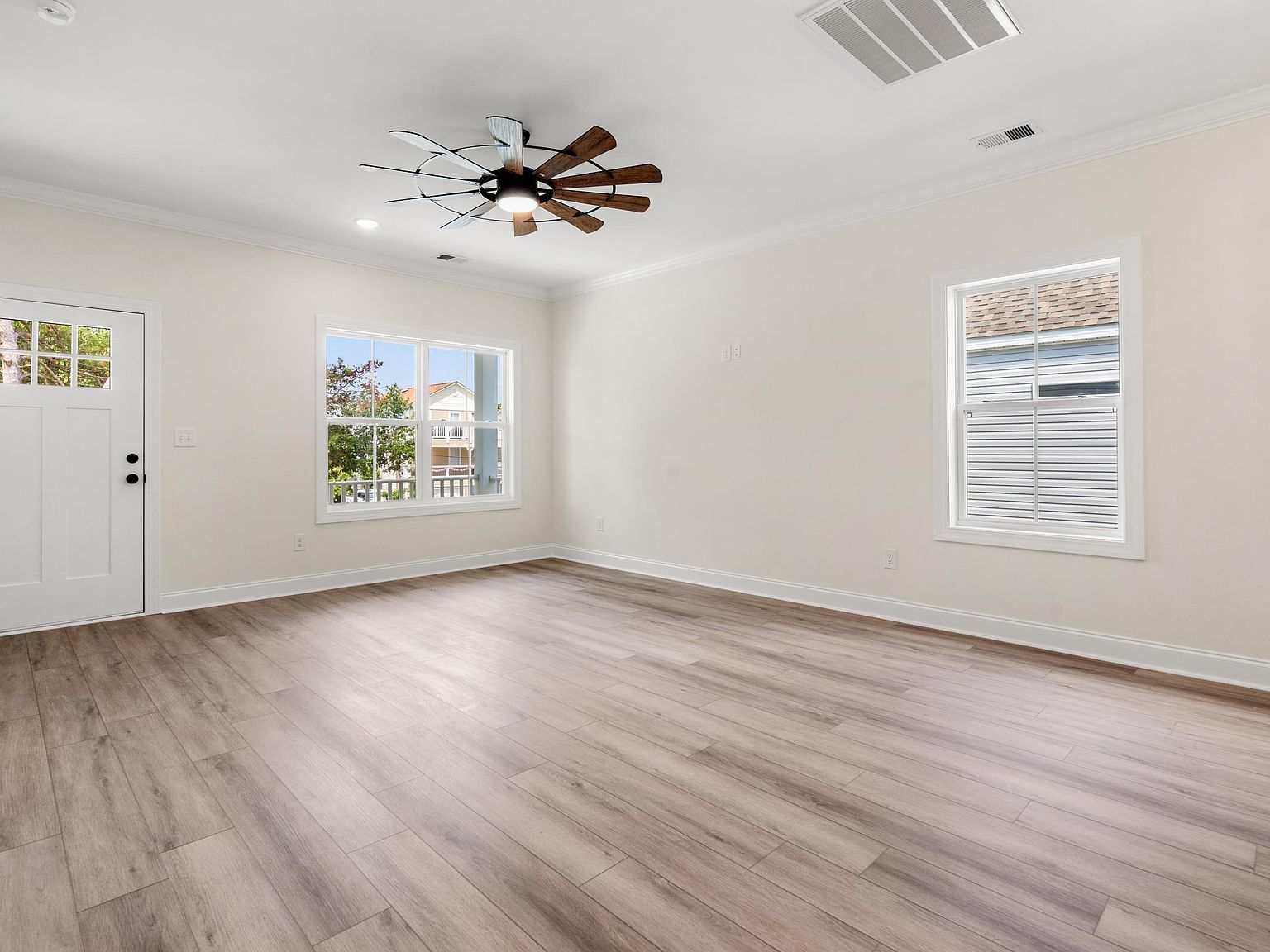 1712 26th Ave N North Myrtle Beach, SC 29582 - Thumbnail 4