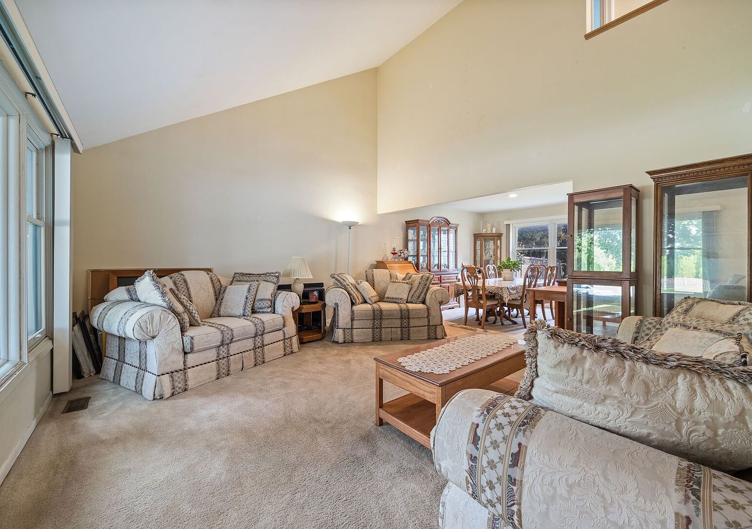 701 Garth Rd Wheeling, IL 60090 - Thumbnail 4