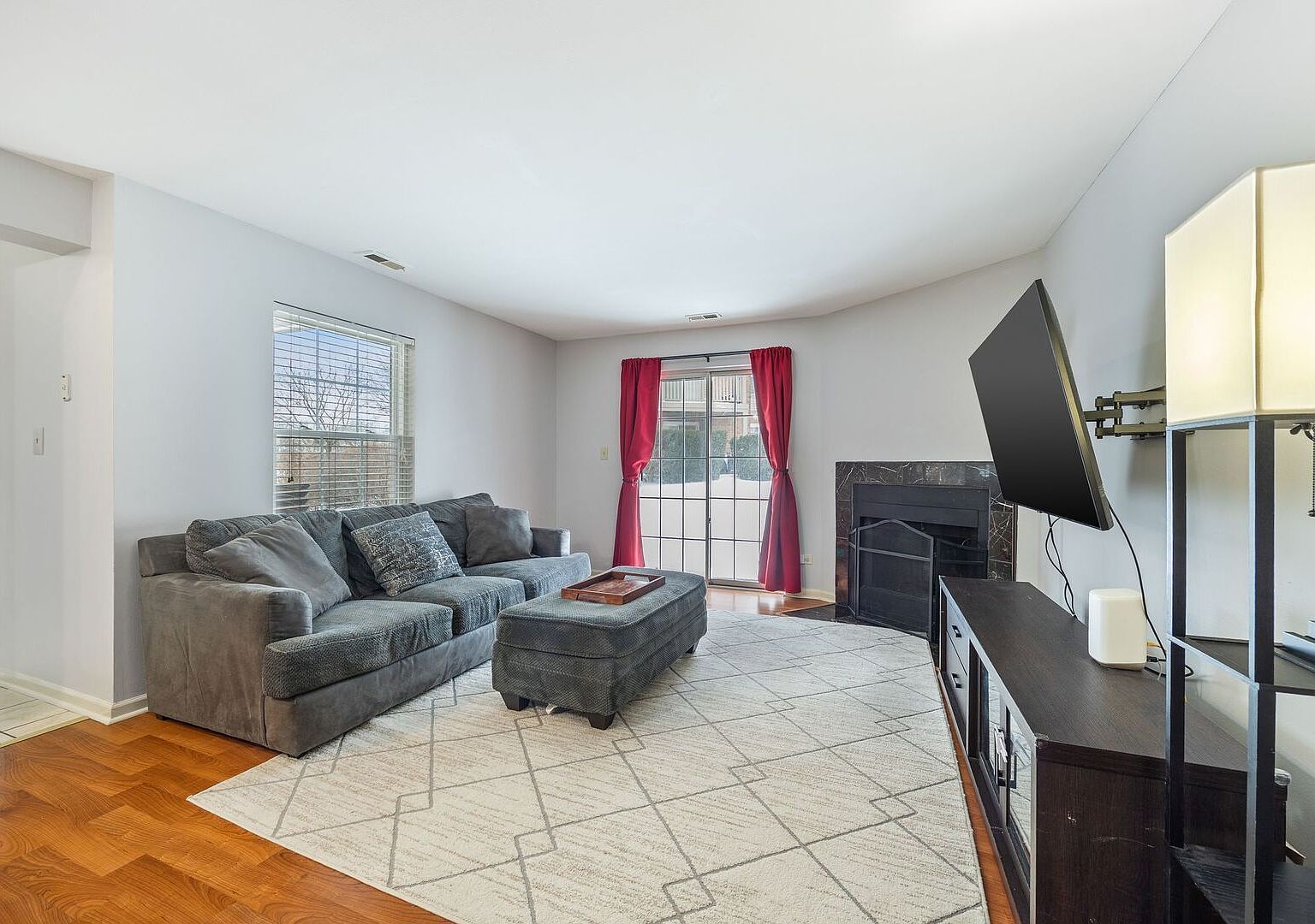 1750 Sleepy Hollow Ct APT 3 Schaumburg, IL 60195 - Thumbnail 4