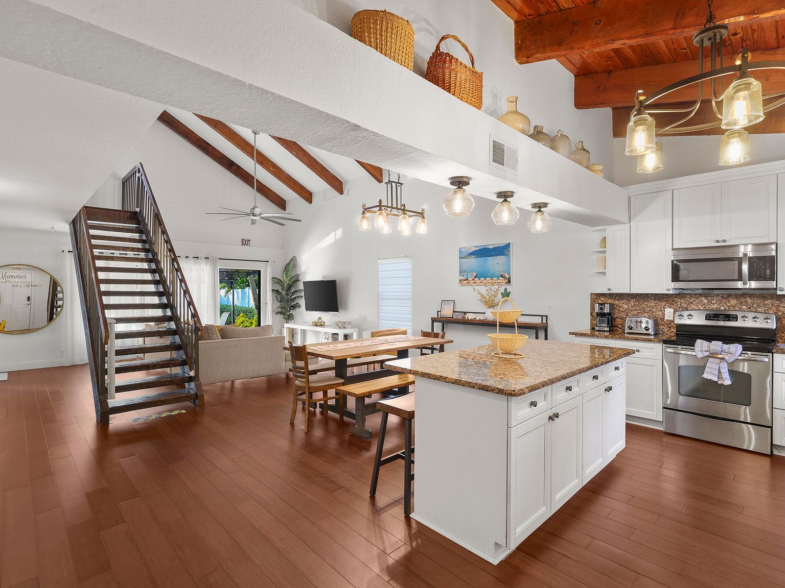 15881 SW 8th Ave Delray Beach, FL 33444 - Thumbnail 4