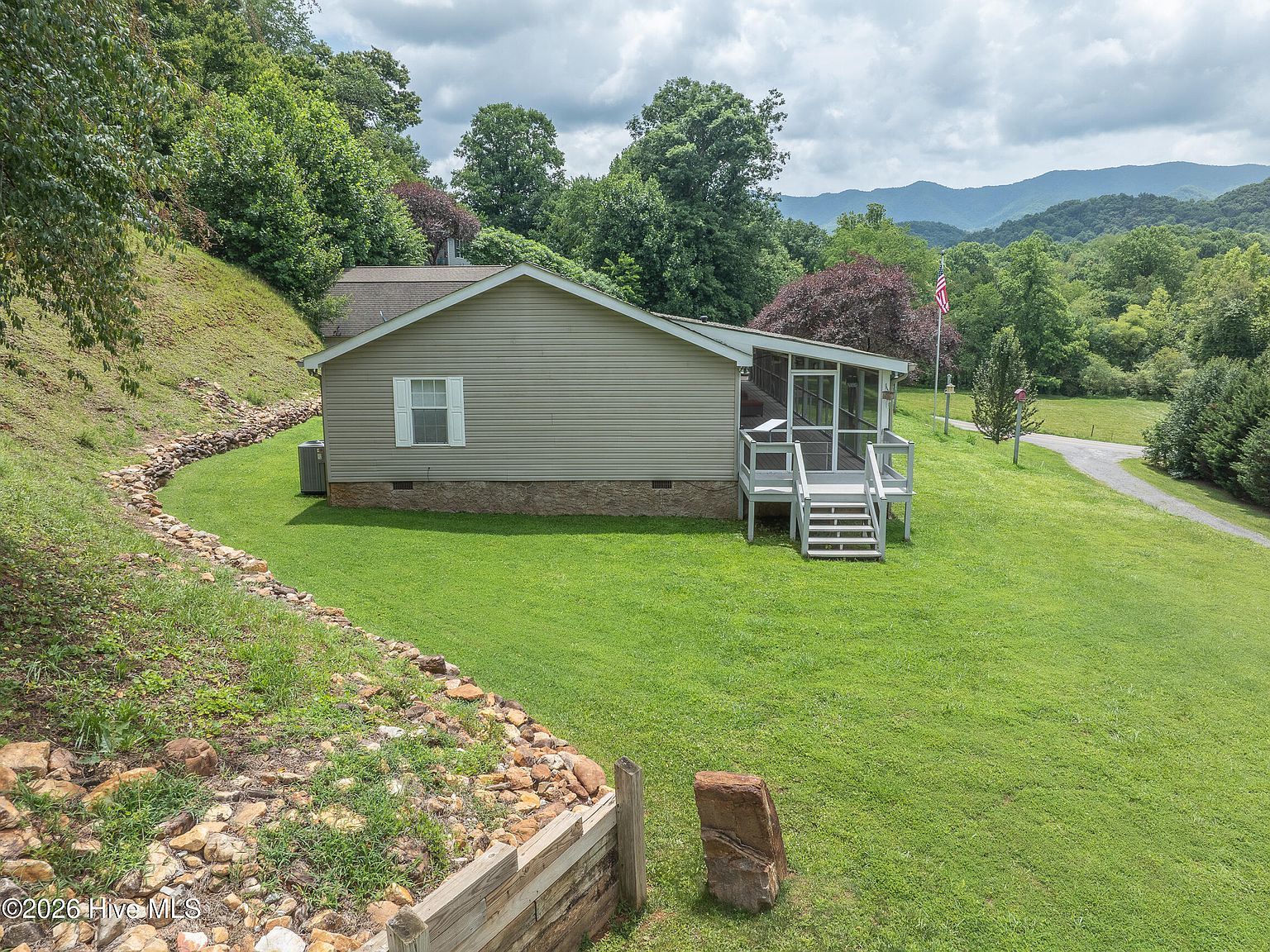 4122 Fairview Road Andrews, NC 28901 - Thumbnail 4