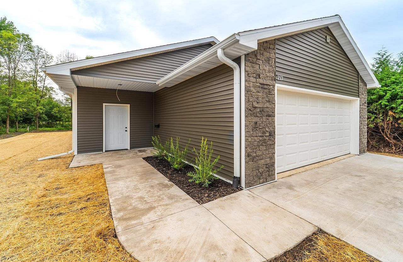 217 2nd St Stevens Point, WI 54481 - Thumbnail 4