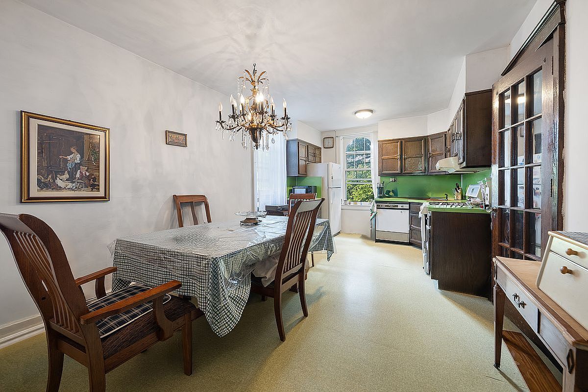 3850 Cannon Pl Bronx, NY 10463 - Thumbnail 4