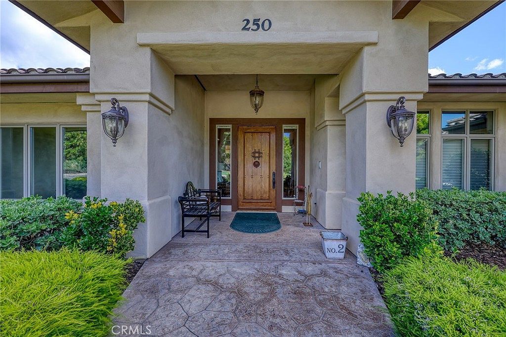 250 Foxen Bluff Ln Arroyo Grande, CA 93420 - Thumbnail 4